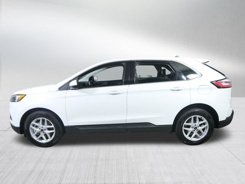 Used 2024 Ford Edge SEL image 4