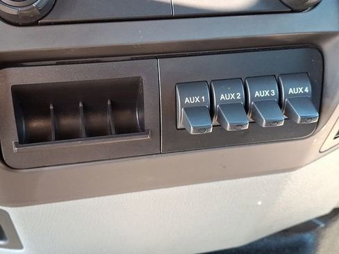 Used 2021 Ford F650 2WD Regular Cab Super Duty image 8