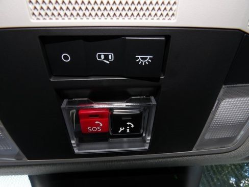 New 2024 Mitsubishi Eclipse Cross SE image 27