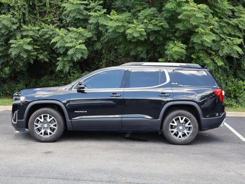 Used 2023 GMC Acadia SLE w/ Driver Convenience Package FWD image 6