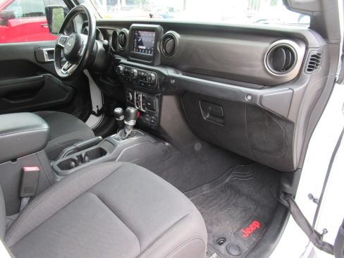 Used 2020 Jeep Gladiator Sport w/ Quick Order Package 24S AWD/4WD image 11