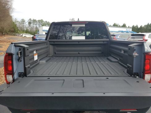 New 2026 Honda Ridgeline Black Edition image 7