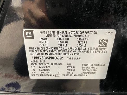 Used 2023 Buick Envision Avenir AWD/4WD image 27