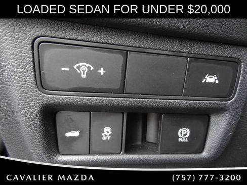 Used 2021 Hyundai Sonata Limited w/ Preferred Accessory Package FWD image 21