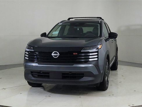 New 2026 Nissan Kicks SR w/ Illumination Package image 2