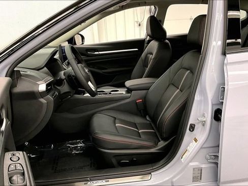 New 2026 Nissan Altima 2.5 SR FWD image 10