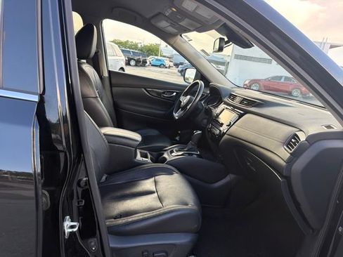 Used 2020 Nissan Rogue SL FWD image 8