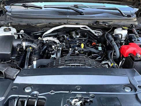 Certified 2022 Ford Ranger Lariat w/ Tremor Off-Road Package image 32