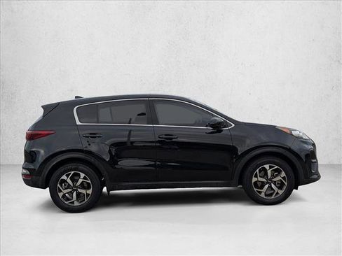 Used 2020 Kia Sportage LX image 4