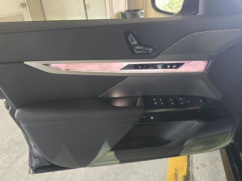 New 2026 BMW i7 xDrive60 w/ Premium Package image 15