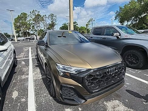 Used 2024 Audi SQ8 Premium Plus AWD/4WD image 3