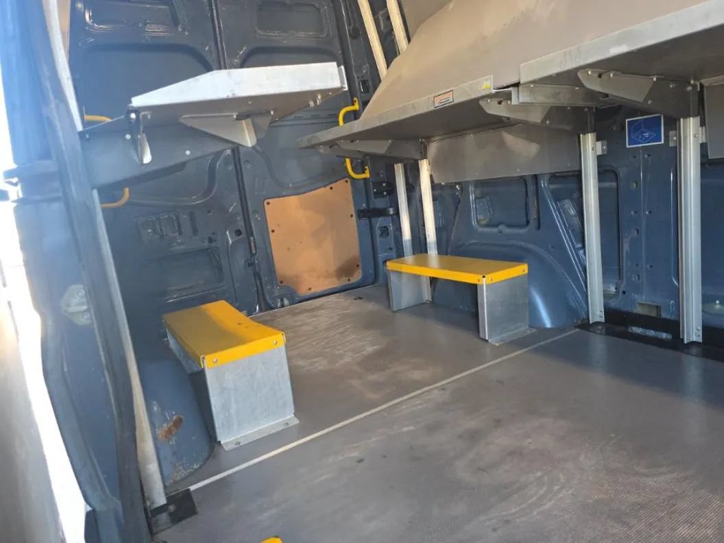 Used 2018 Mercedes-Benz Sprinter 2500 image 7