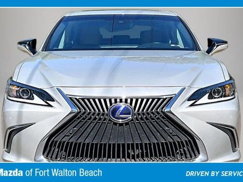 Used 2021 Lexus ES 300h w/ Premium Package FWD image 3