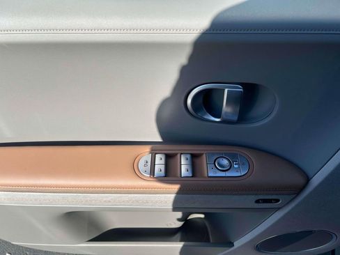 Used 2024 Hyundai Ioniq 5 Limited image 15