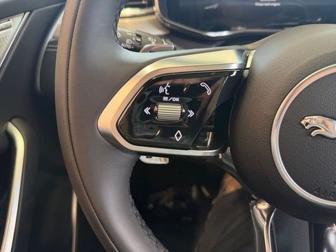 New 2025 Jaguar F-PACE R-Dynamic S AWD/4WD image 22