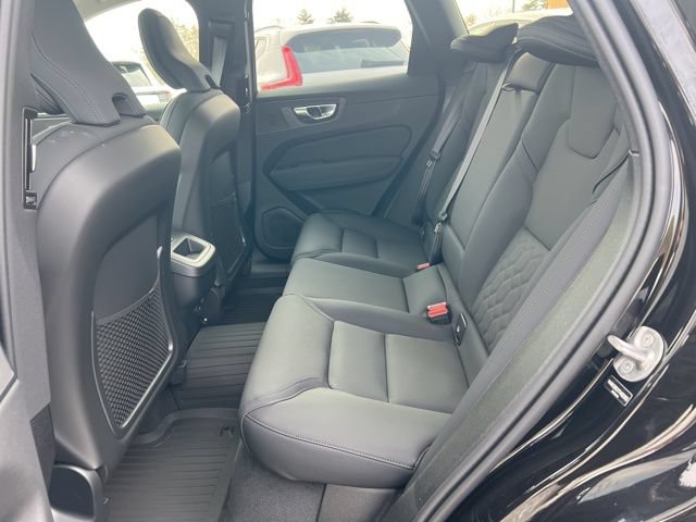New 2026 Volvo XC60 B5 Plus w/ Protection Package Premier AWD/4WD image 22