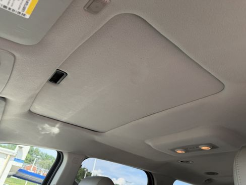 Used 2013 GMC Acadia SLE FWD image 14