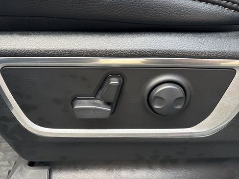 Used 2023 RAM 1500 Laramie image 25