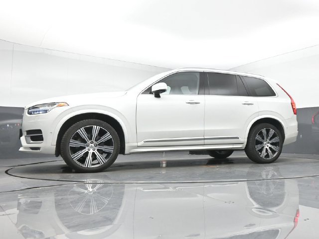 Used 2025 Volvo XC90 B6 Plus w/ Protection Package Premier AWD/4WD image 13