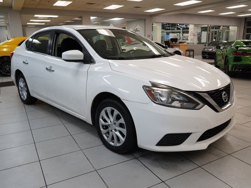 Used 2019 Nissan Sentra SV image 17