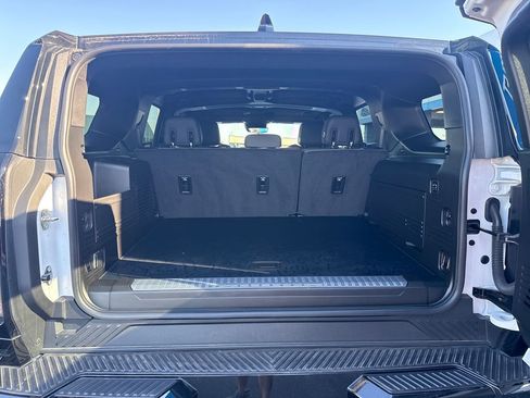 Used 2025 GMC Hummer EV 2X AWD/4WD image 25