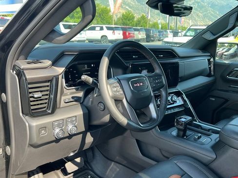 Certified 2023 GMC Sierra 1500 AT4 w/ Technology Package AWD/4WD image 26