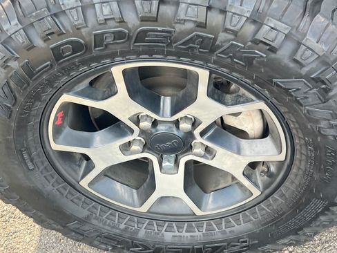 Used 2018 Jeep Wrangler Unlimited Sport AWD/4WD image 10