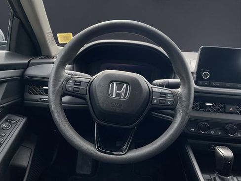 Certified 2025 Honda Accord SE image 12