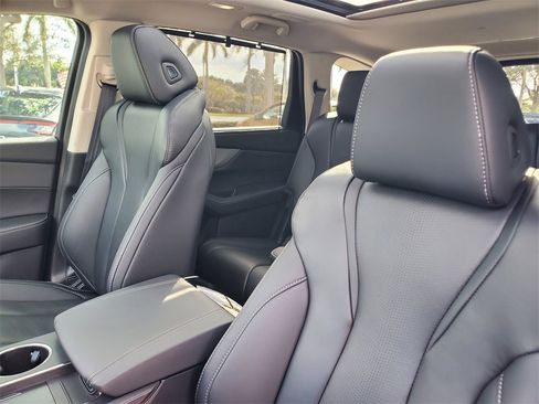 Used 2026 Acura MDX w/ Technology Package image 18