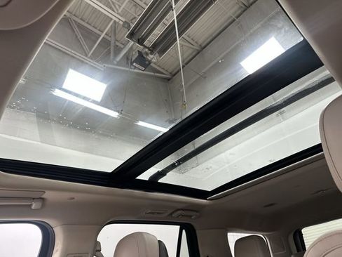 Used 2023 Lincoln Navigator Reserve w/ Equipment Group 201A image 17