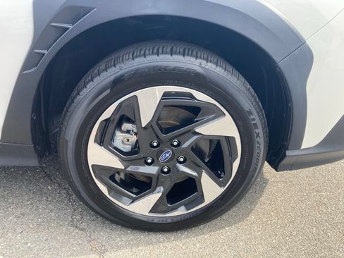 Used 2024 Subaru Crosstrek 2.5i Limited AWD/4WD image 39