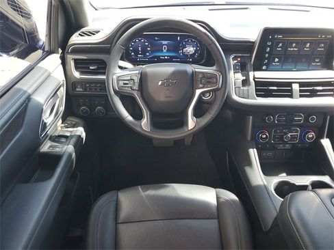 Used 2024 Chevrolet Tahoe Z71 w/ Luxury Package image 31