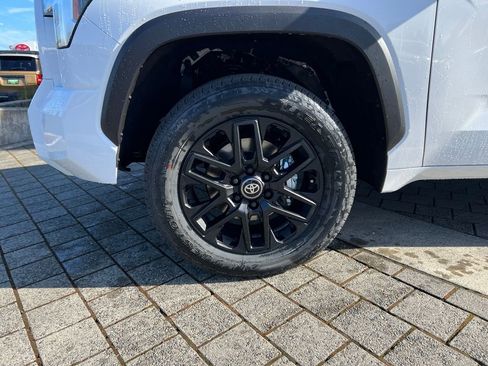 New 2026 Toyota Tundra Limited image 10