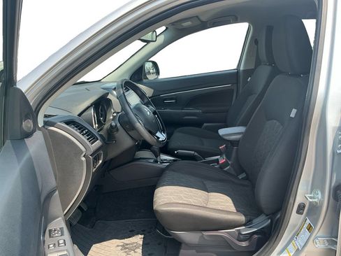 Used 2026 Mitsubishi Outlander Sport AWD image 14