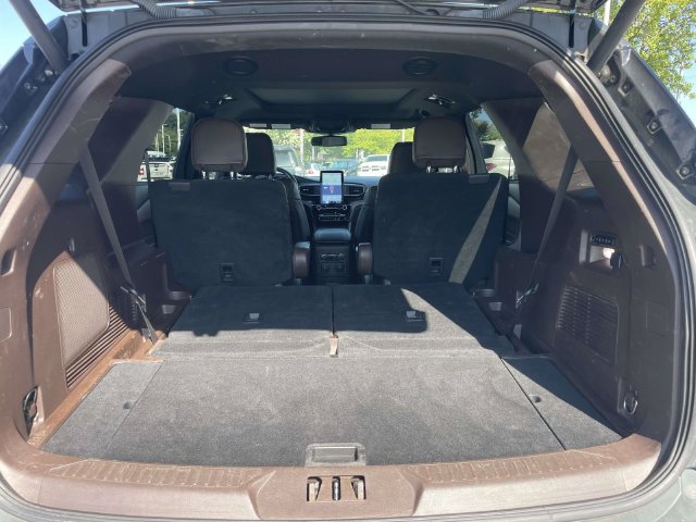 Used 2022 Ford Explorer King Ranch w/ Premium Technology Package AWD/4WD image 10
