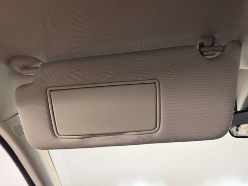 Used 2023 Honda HR-V LX image 30