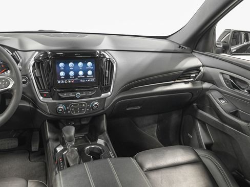 Used 2023 Chevrolet Traverse LT w/ LT Premium Package AWD/4WD image 31