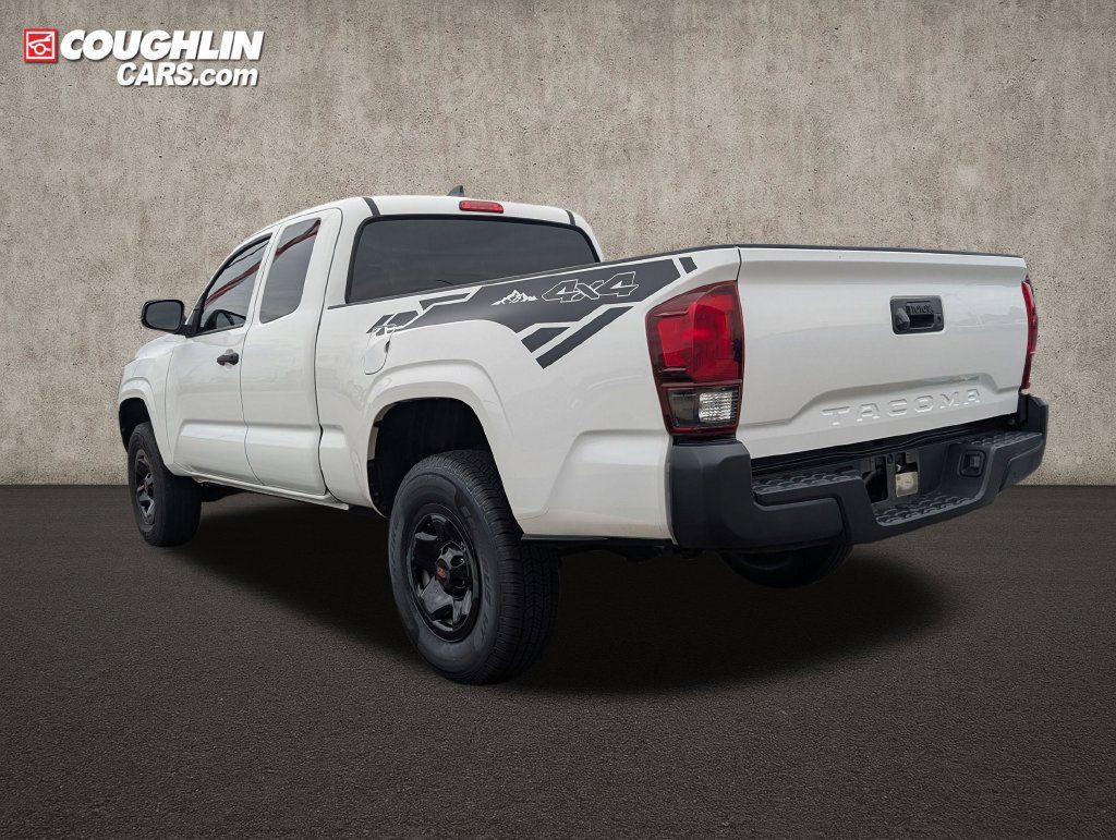 Used 2022 Toyota Tacoma SR RWD image 5