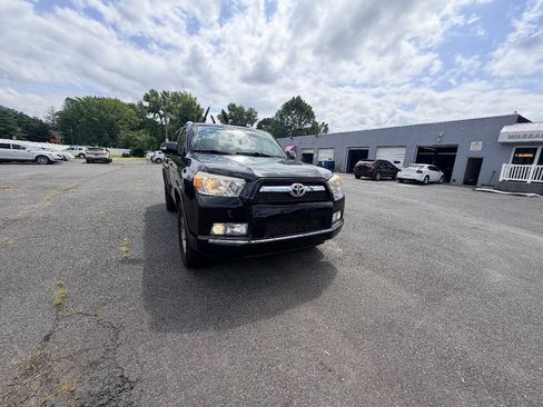 Used 2010 Toyota 4Runner Limited AWD/4WD image 18