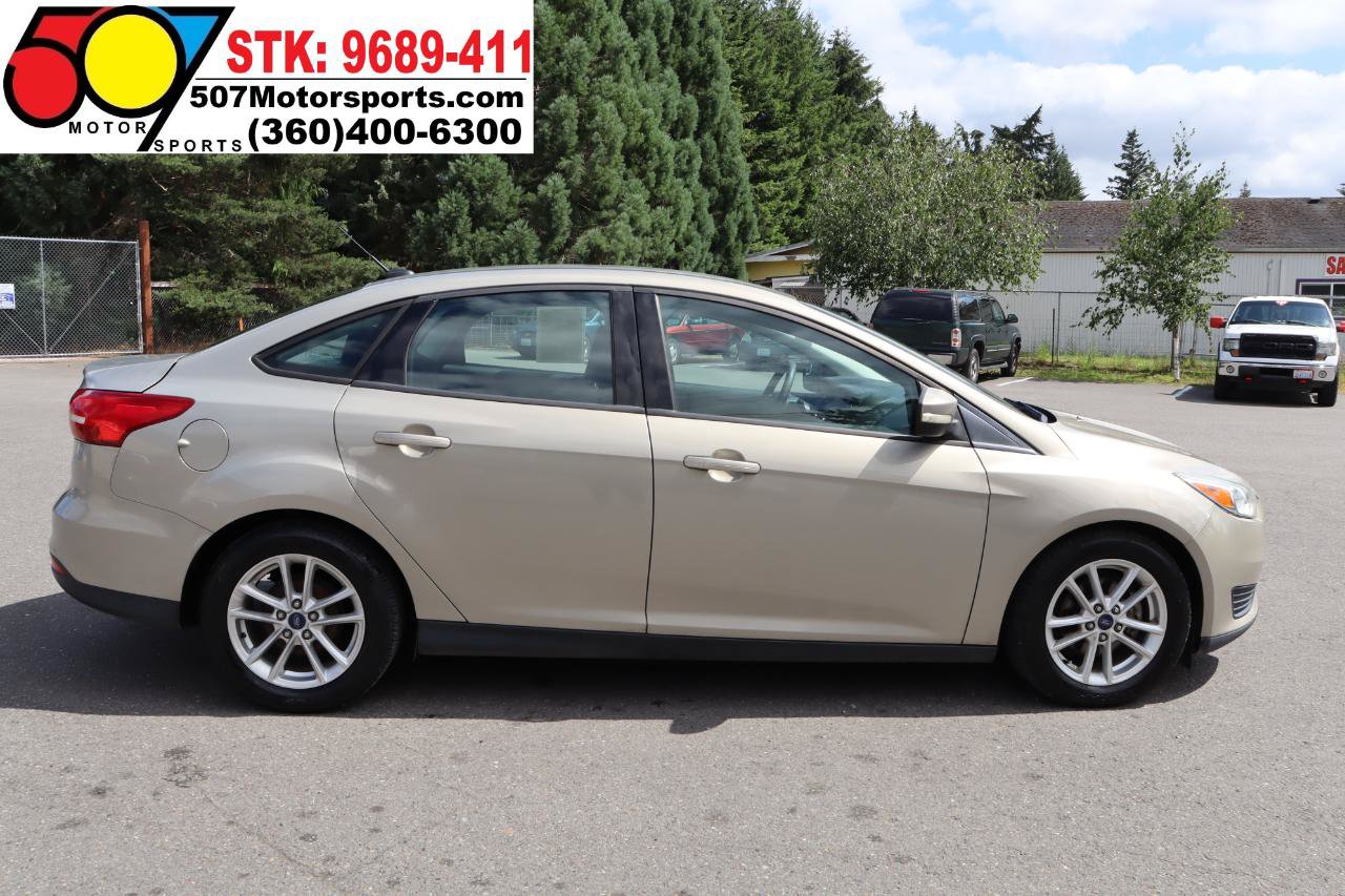 Used 2016 Ford Focus SE FWD image 9
