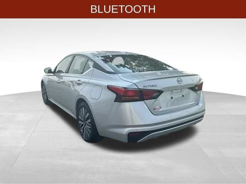 Used 2025 Nissan Altima 2.5 SV FWD image 5