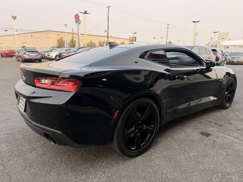 Used 2017 Chevrolet Camaro LT w/ Technology Package RWD image 6
