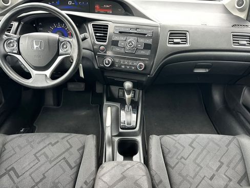 Used 2013 Honda Civic LX image 3