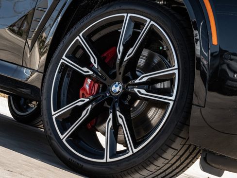 New 2026 BMW X5 M60i image 8