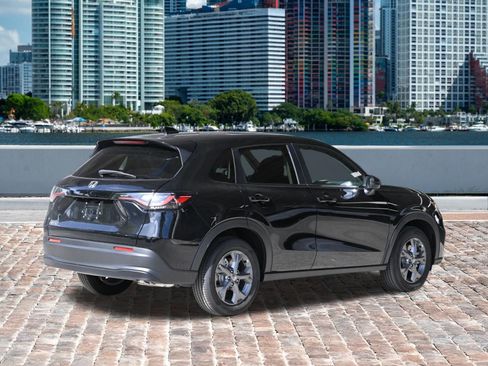 New 2026 Honda HR-V LX image 5