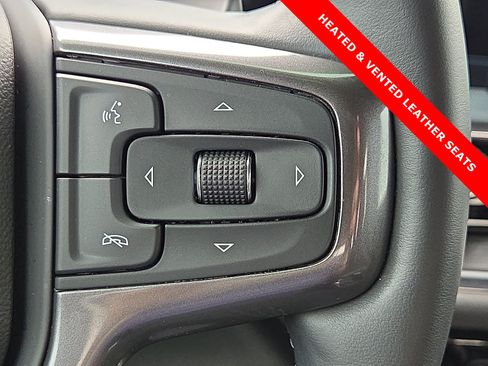 Used 2024 Chevrolet Silverado 1500 High Country w/ High Country Premium Package AWD/4WD image 22