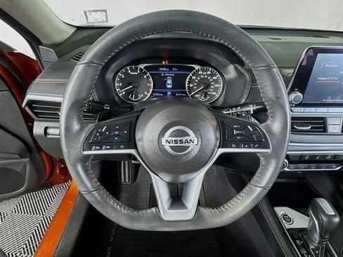 Certified 2022 Nissan Altima 2.5 SR image 10