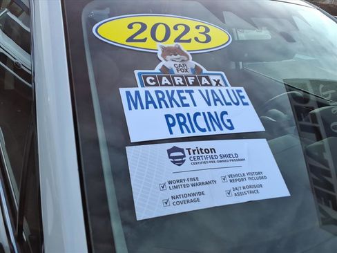 Used 2023 Subaru Forester Touring w/ Popular Package #2 image 10