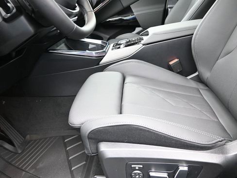 New 2026 BMW X3 xDrive30 w/ Premium Package image 13