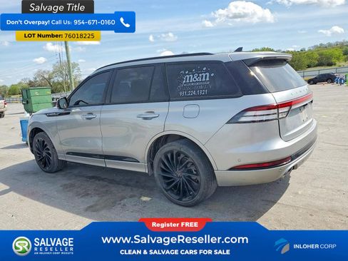 Used 2023 Lincoln Aviator Reserve w/ Equipment Group 201A image 3